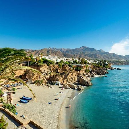 Апартаменты Bonito Piso A 300M De La Playa Нерха Экстерьер фото